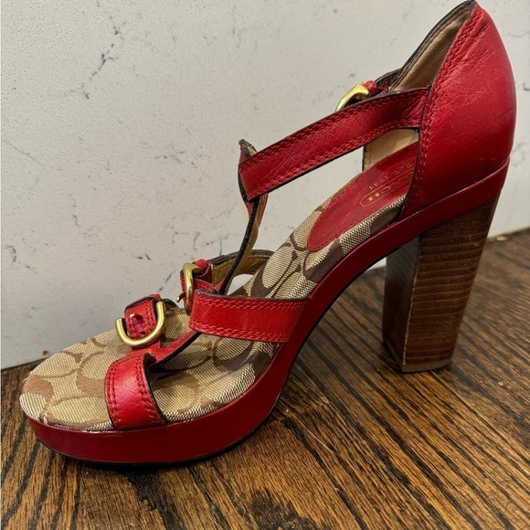 Coach Joanne Leather stacked heel with gold buckles size 7.5 women’s - Picture 6 of 8